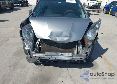 2010 Honda Fit z USA, uszkodzony, nr VIN JHMGE8H21AS019178